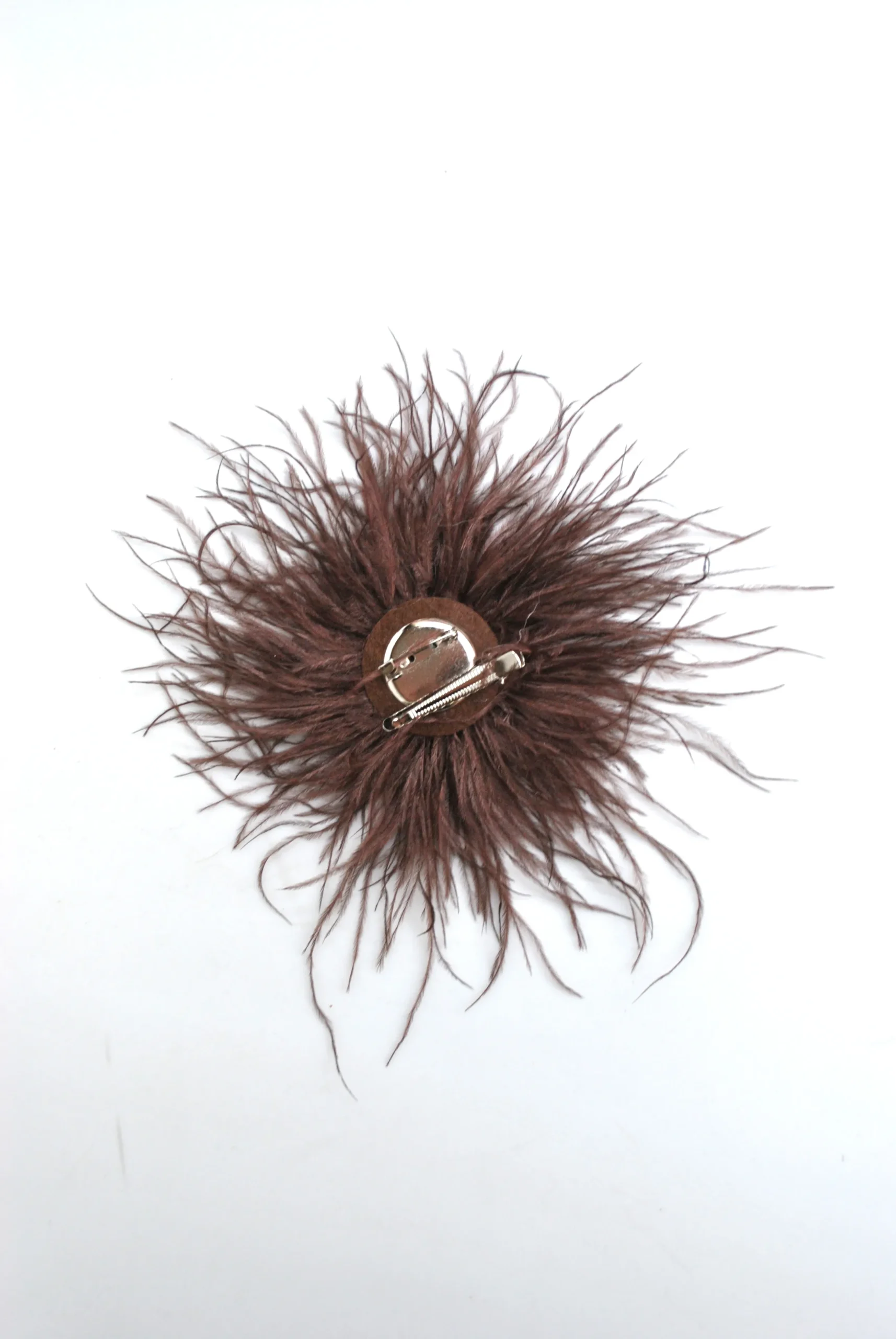 Tocado broche marrón plumas - Imagen 2