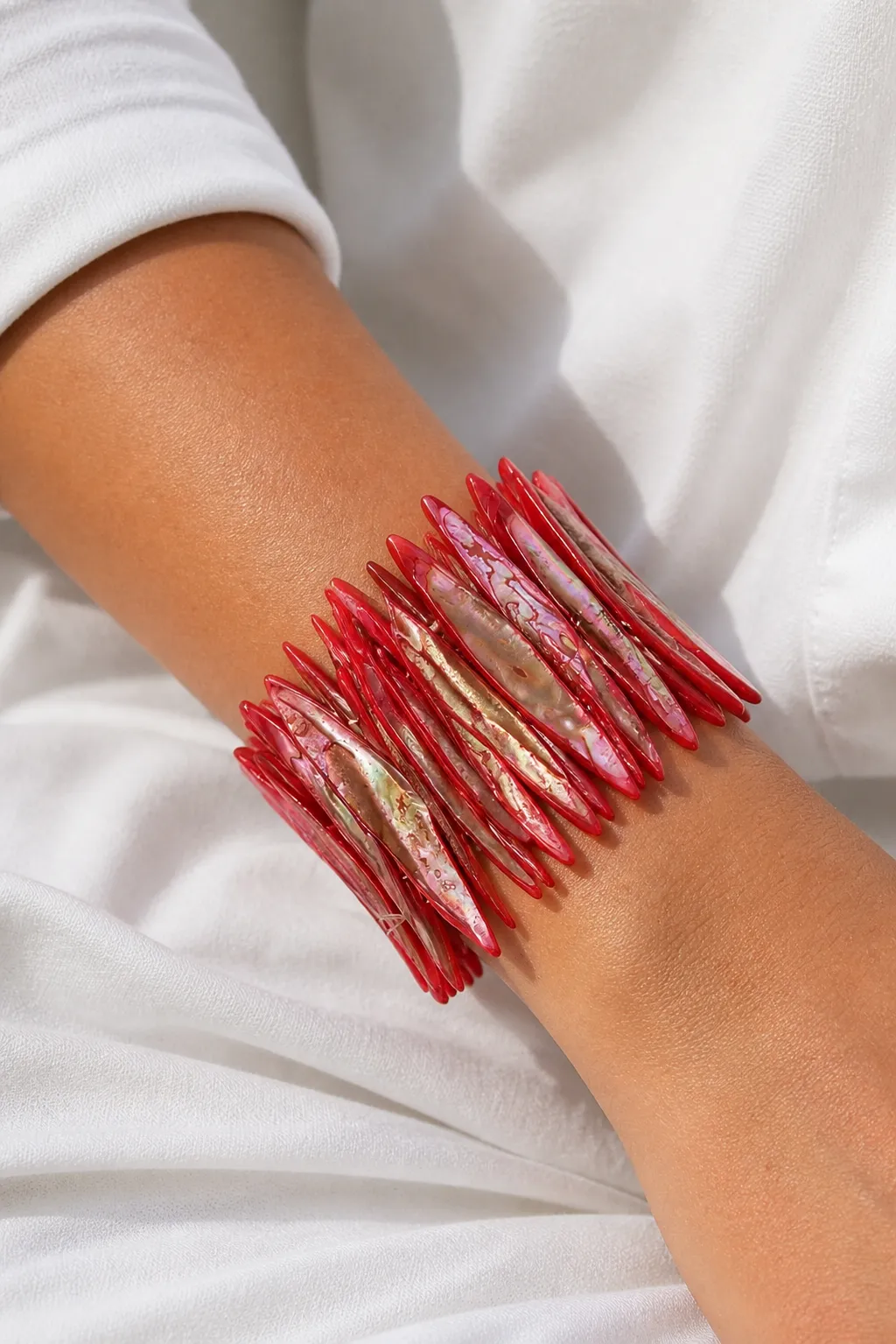 Brazalete rojo nácar irisada - Imagen 3
