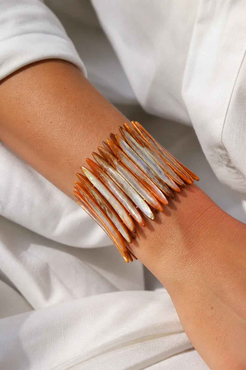 Brazalete naranja nácar irisada - Imagen 3