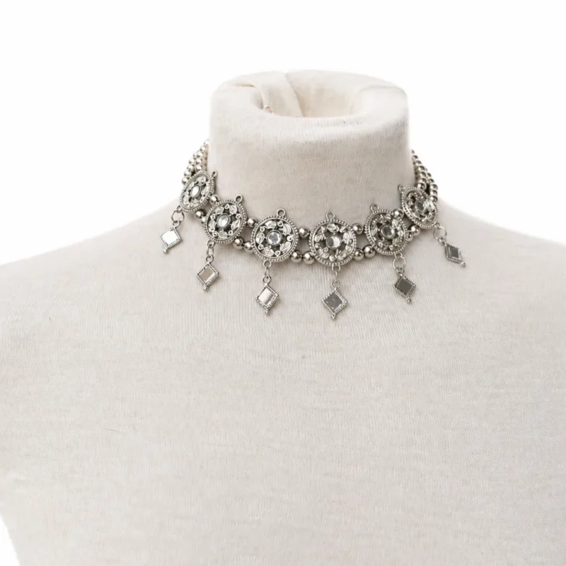 Choker plateada estilo vintage
