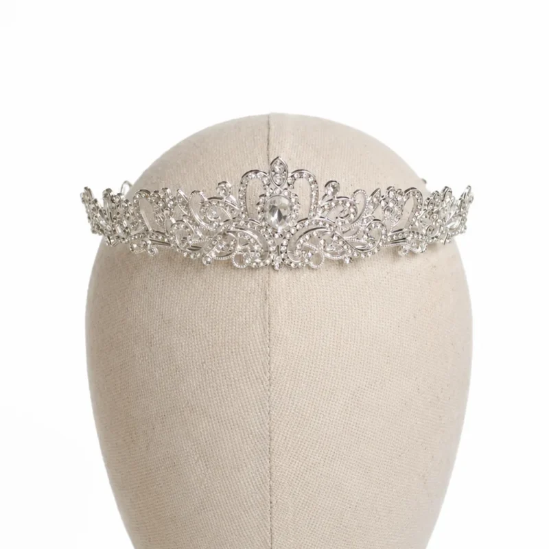 Tiara de fiesta plateada brillante