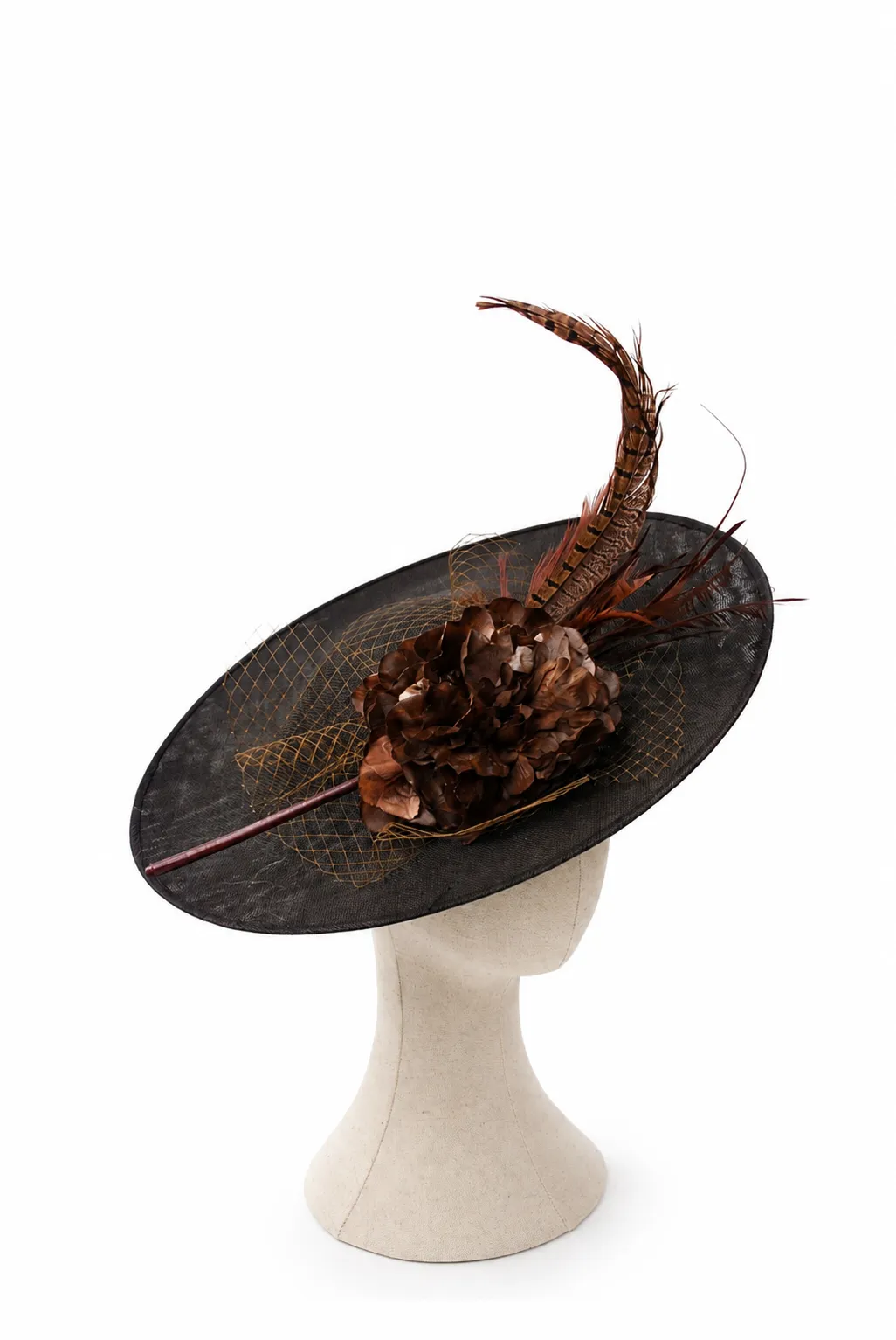 Tocado marrón chocolate pluma faisán - Imagen 3