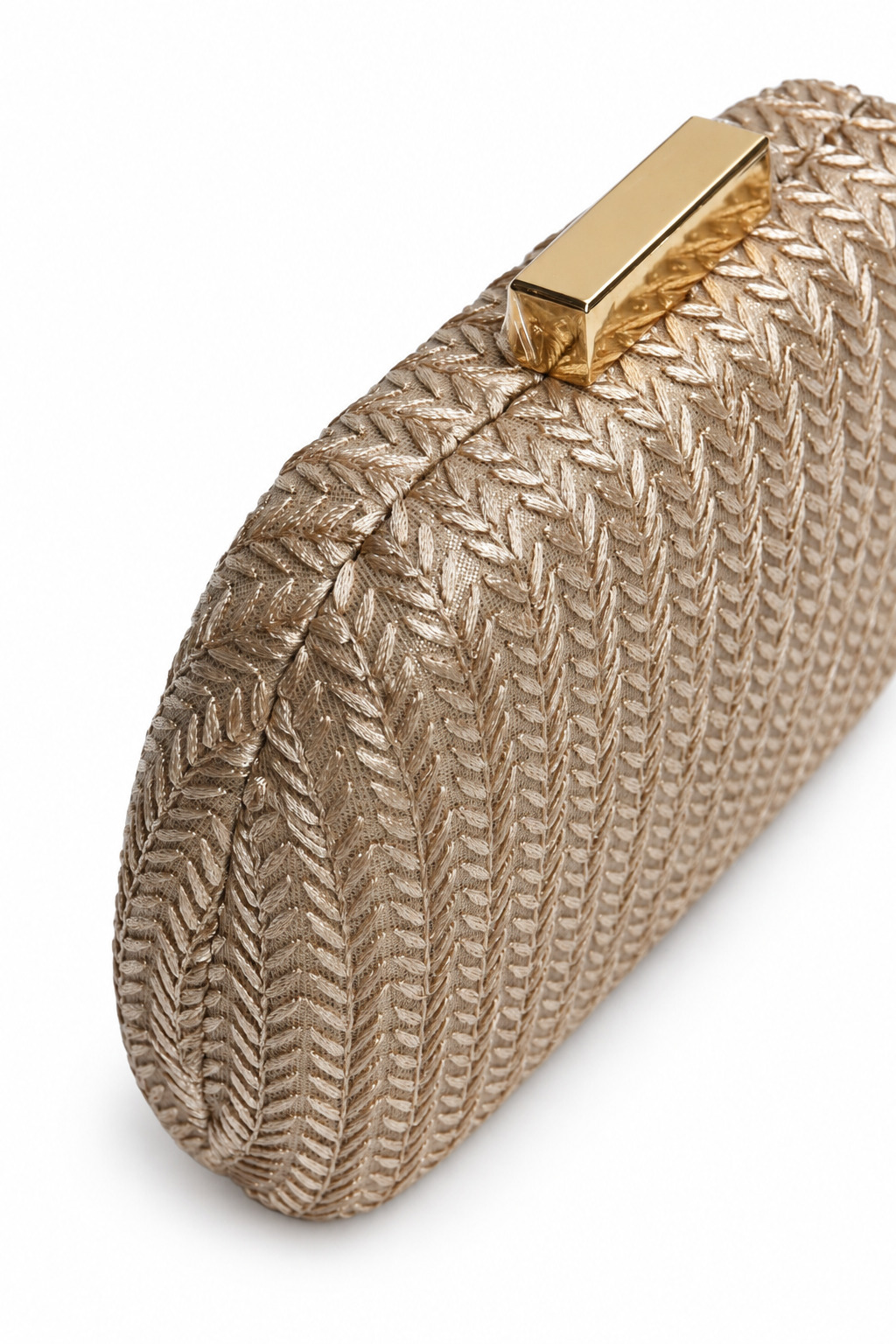 Bolso clutch beige champán ovalado textura - Imagen 2