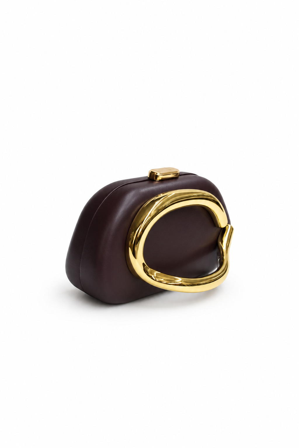 Bolso clutch marrón chocolate polipiel asa dorada - Imagen 2