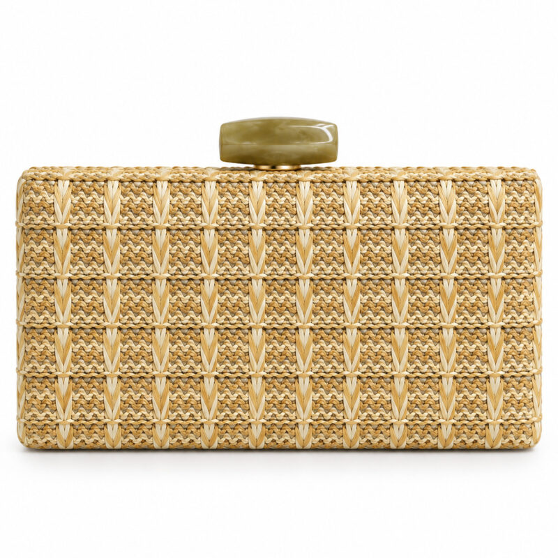 Clutch rafia trenzada broche símil mármol