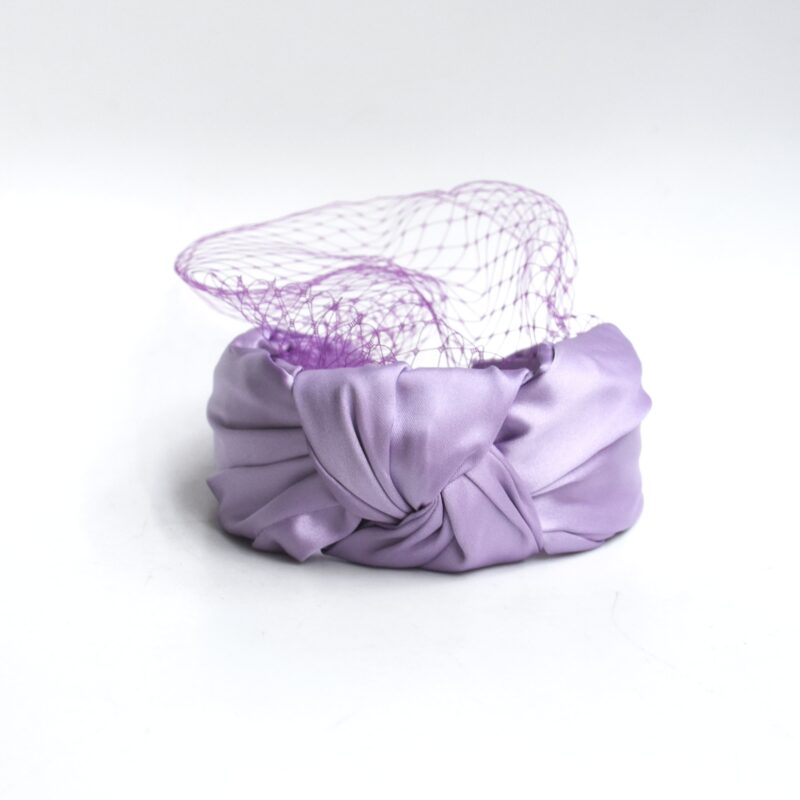 Diadema lila de raso y redecilla