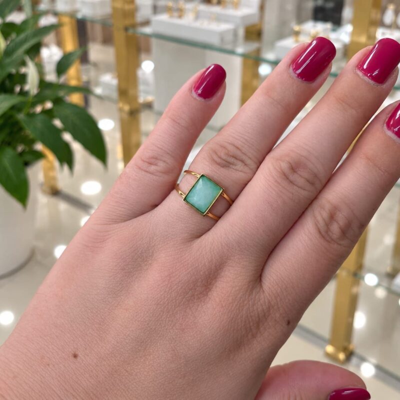 Anillo dorado acero piedra verde agua
