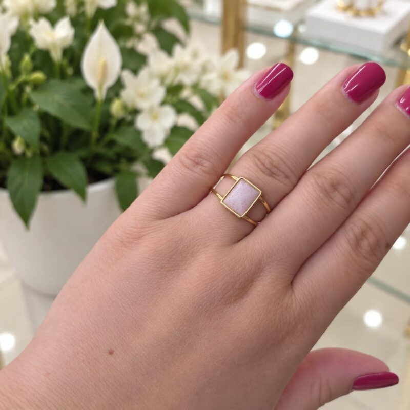 Anillo acero piedra rosa nude